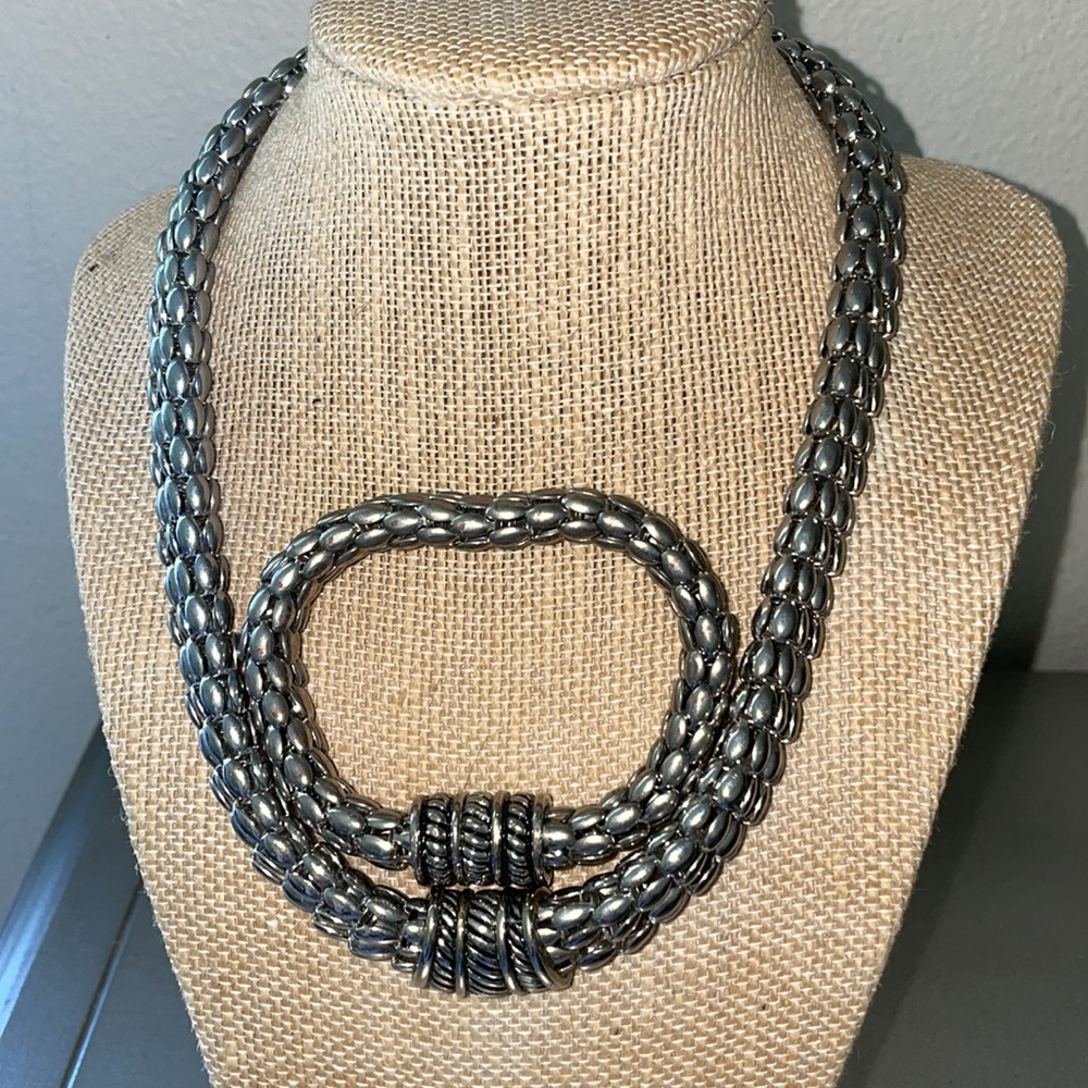 Necklace and bracelet sets